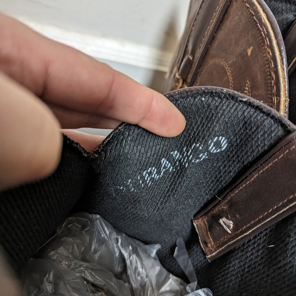 Durango Distressed boots 7W - Picture 4 of 9